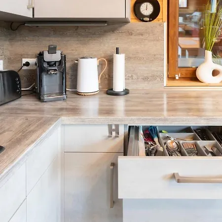 Wellness Lakehouse Mit Sauna, Whirlpool In Der Hébergement de vacances