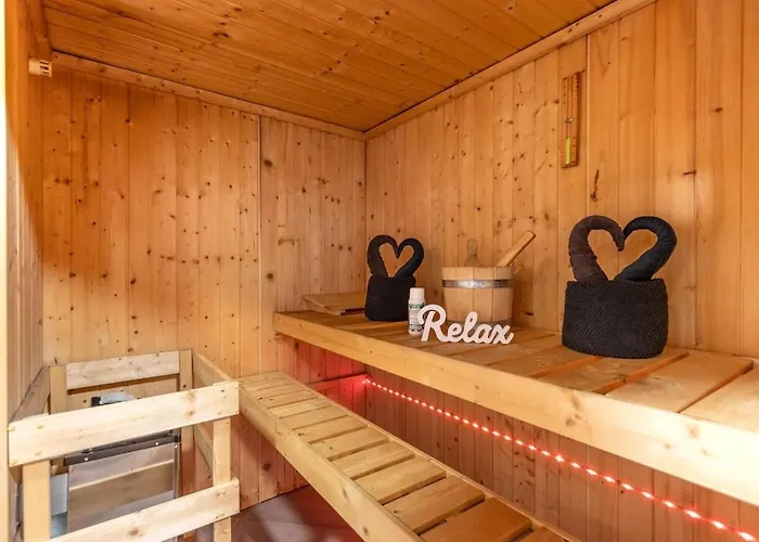 別荘 Wellness Lakehouse Mit Sauna, Whirlpool In Der Rieden
